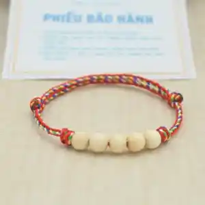Vòng tay ngũ sắc phối hạt dâu trắng | dây 2.0mm đỏ phối 5 hạt dâu trắng | freesize người lớn- Chồi Nhỏ