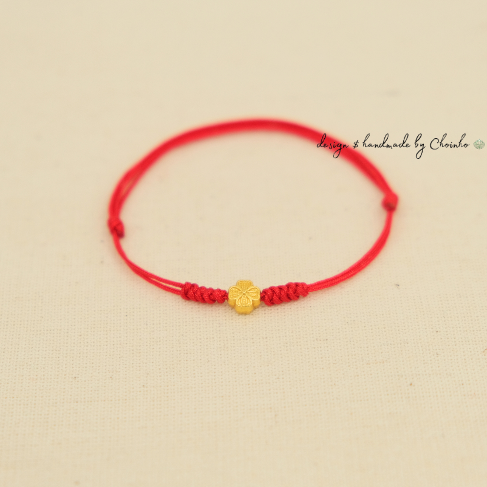 Vòng tay chỉ đỏ phối cỏ 4 lá | Dây 0.8mm phối charm cỏ 4 lá nhỏ may mắn | Chồi Nhỏ 2 Vòng tay chỉ đỏ phối cỏ 4 lá | Dây 0.8mm phối charm cỏ 4 lá nhỏ may mắn | Chồi Nhỏ - Ảnh 2