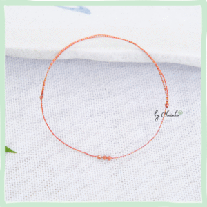Vòng ngũ sắc phối hạt kim sa đeo tay | dây mảnh 0.5 ly màu đỏ chủ đạo phối 3 hạt kim sa nâu| freesize | Chồi Nhỏ