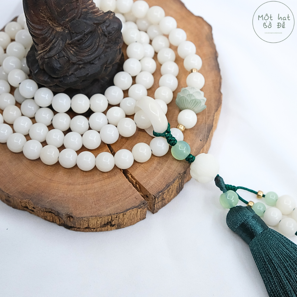 Chuỗi hạt niệm Phật bồ đề | Chuỗi 108 hạt bồ đề trắng 8 ly có tua rua và hoa sen xanh | Chồi Nhỏ 1 Chuỗi hạt niệm Phật bồ đề | Chuỗi 108 hạt bồ đề trắng 8 ly có tua rua và hoa sen xanh | Chồi Nhỏ